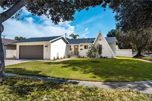 1922 W Flora St, Santa Ana, CA 92704 - Photo 7