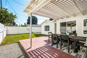 1922 W Flora St, Santa Ana, CA 92704 - Photo 27