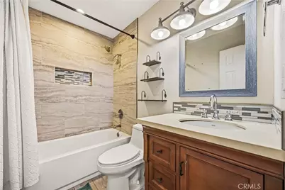 560 W Los Angeles Drive, Vista, CA 92083 - Photo 29