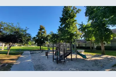 53 Woodleaf, Irvine, CA 92614 - Photo 29