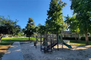 53 Woodleaf, Irvine, CA 92614 - Photo 29