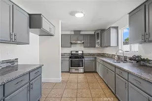 330 E 101st St, Los Angeles, CA 90003 - Photo 3