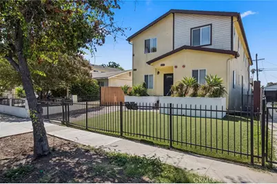 330 E 101st Street, Los Angeles, CA 90003 - Photo 1