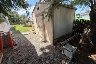 2040 Santa Barbara, Corona, CA 92882 - Photo 25