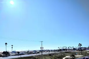 21752 Pacific Coast Hwy, Huntington Beach, CA 92646 - Photo 7