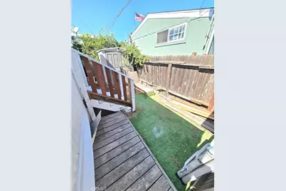 21752 Pacific Coast Hwy #9, Huntington Beach, CA 92646 - Photo 31