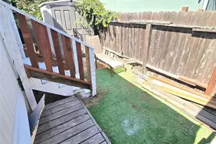 21752 Pacific Coast Hwy, Huntington Beach, CA 92646 - Photo 31