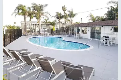 21752 Pacific Coast Hwy #9, Huntington Beach, CA 92646 - Photo 5