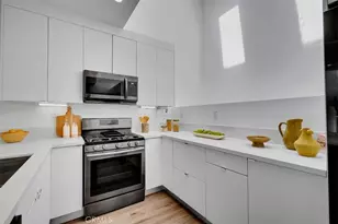 6919 Knowlton Pl, Los Angeles, CA 90045 - Photo 7