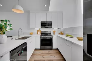 6919 Knowlton Pl, Los Angeles, CA 90045 - Photo 3