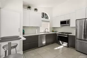 2175 Pacific Ave, Costa Mesa, CA 92627 - Photo 23
