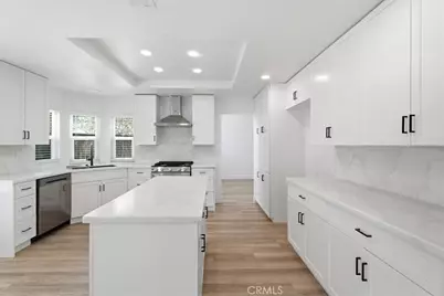 1140 Via La Brisa, Corona, CA 92882 - Photo 5