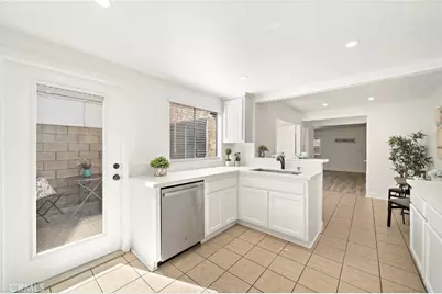 4902 Pearce, Huntington Beach, CA 92649 - Photo 11