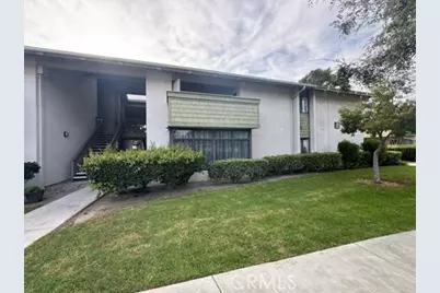 8633 Portola Court #17-E, Huntington Beach, CA 92646 - Photo 3