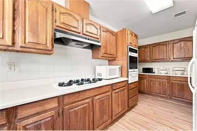 15303 Bluefield Ave, La Mirada, CA 90638 - Photo 9