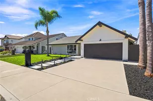 17951 Whitford Ln, Huntington Beach, CA 92649 - Photo 5