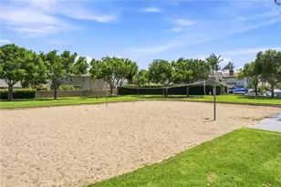 17951 Whitford Ln, Huntington Beach, CA 92649 - Photo 57