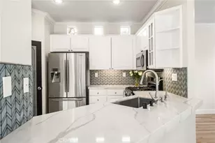 13124 Arborwalk Ln, Tustin, CA 92782 - Photo 11