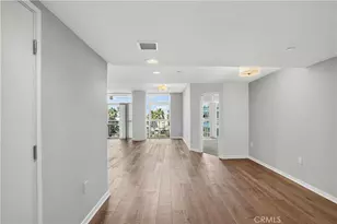 13650 Marina Pointe Dr, Marina del Rey, CA 90292 - Photo 25