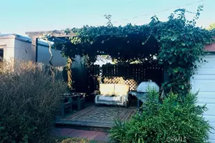 1546 1/2 Rosalia Rd, Los Angeles, CA 90027 - Photo 17