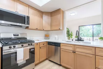 484 S Euclid #202, Pasadena, CA 91101 - Photo 21