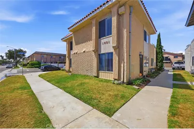 1501 Huntington Street, Huntington Beach, CA 92648 - Photo 3