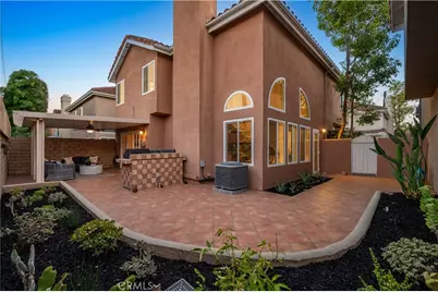 208 Calabria Court, Costa Mesa, CA 92627 - Photo 9
