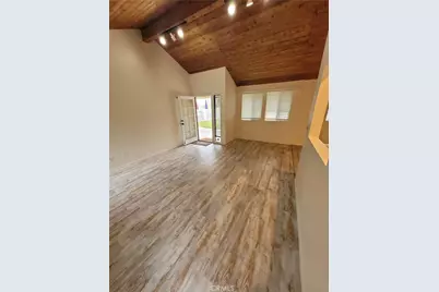 2212 Laurel, Newport Beach, CA 92663 - Photo 11
