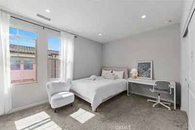 182 Elkhorn, Irvine, CA 92618 - Photo 23