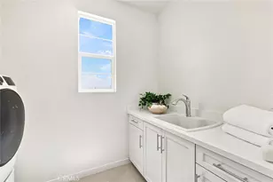 16062 Butterfly Dr, Fontana, CA 92336 - Photo 31