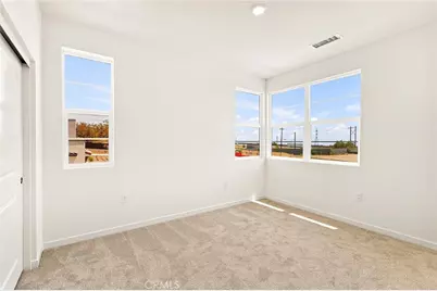 16062 Butterfly Drive, Fontana, CA 92336 - Photo 25