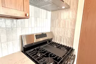 6072 Myrtle Ave, Long Beach, CA 90805 - Photo 3