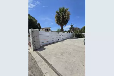 15417 15419 Tuba Street, Mission Hills (San Fernando), CA 91345 - Photo 21