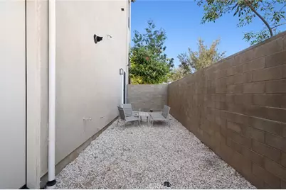 108 Shear, Irvine, CA 92618 - Photo 7