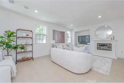 83 Twin Gables, Irvine, CA 92620 - Photo 5