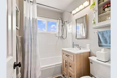 1807 W Broadway, Anaheim, CA 92804 - Photo 31