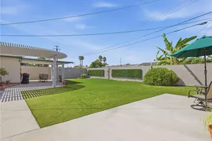 1807 W Broadway, Anaheim, CA 92804 - Photo 35