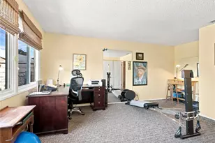 1807 W Broadway, Anaheim, CA 92804 - Photo 29