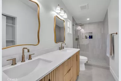 268 E Bay Street, Costa Mesa, CA 92627 - Photo 15