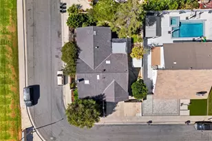 8661 Brookside Dr, Huntington Beach, CA 92646 - Photo 37