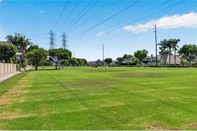 8661 Brookside Drive, Huntington Beach, CA 92646 - Photo 35