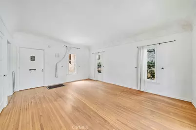 10706 Ohio, Los Angeles, CA 90024 - Photo 13