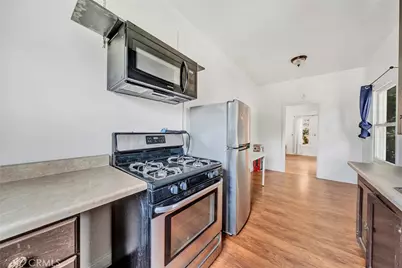 10706 Ohio, Los Angeles, CA 90024 - Photo 15