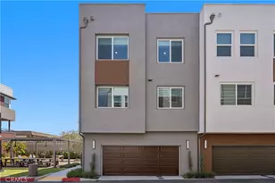 651 S Lyon St, Santa Ana, CA 92701 - Photo 5