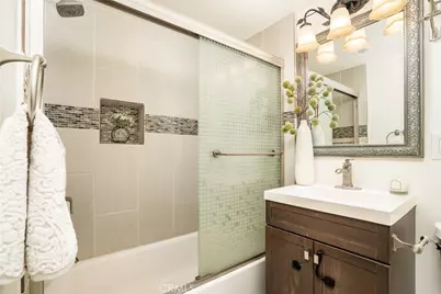 12 Latitude Court, Newport Beach, CA 92663 - Photo 11