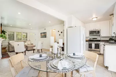 12 Latitude Court, Newport Beach, CA 92663 - Photo 5