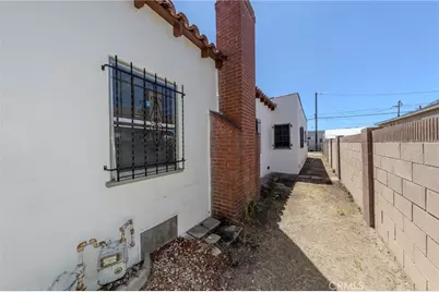 4076 Liberty Boulevard, South Gate, CA 90280 - Photo 47