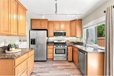 22754 Madrid, Lake Forest, CA 92630 - Photo 9