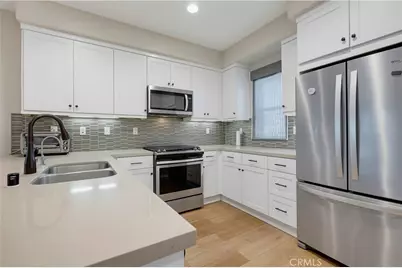 3320 W Mirano, Anaheim, CA 92801 - Photo 25