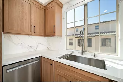 33 Silverado, Irvine, CA 92618 - Photo 19